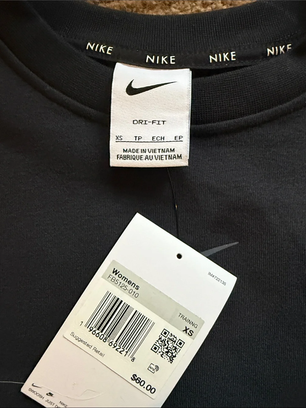 Nike Women’s Black Crewneck Sweatshirt Size XS NWT